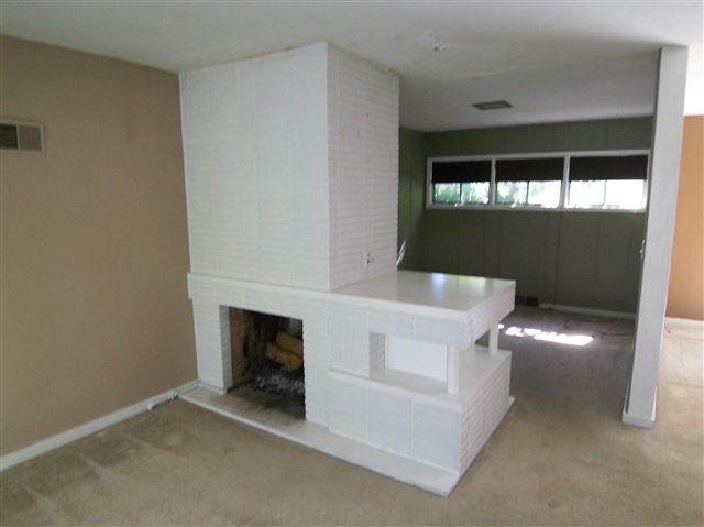 227 East High Point Road Peoria, IL 61614 - Photo 9 of 15 Gallery Image 9