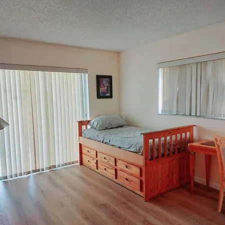 $1,550 | 767 Burgundy B, Delray Beach, FL 33484