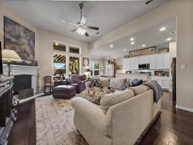 $2,800 | 1805 Settlement Way, Aubrey, TX 76227