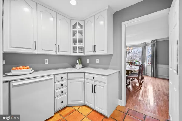 $1,325,000 | 14 Benjamin Trail, Pennington, NJ 08534