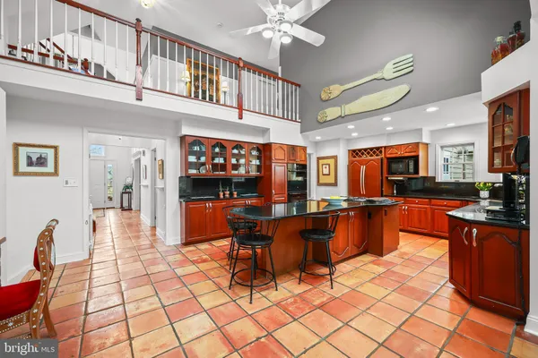 $1,325,000 | 14 Benjamin Trail, Pennington, NJ 08534