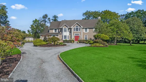 $1,325,000 | 14 Benjamin Trail, Pennington, NJ 08534