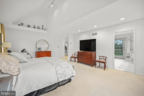 $1,325,000 | 14 Benjamin Trail, Pennington, NJ 08534