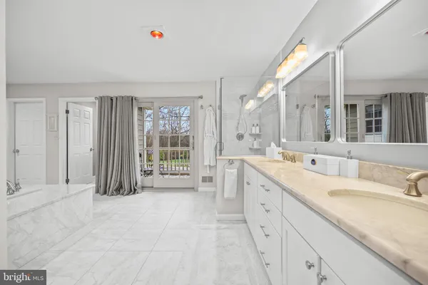 $1,325,000 | 14 Benjamin Trail, Pennington, NJ 08534