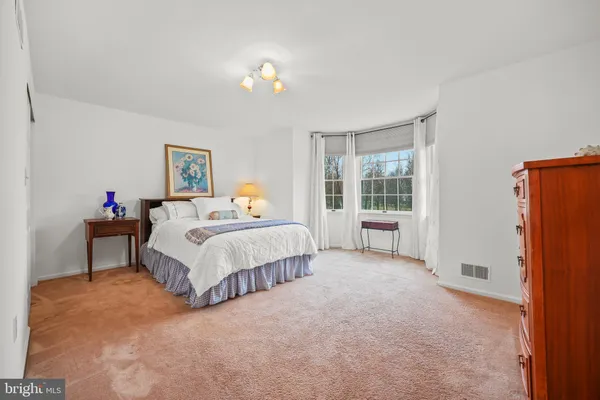 $1,325,000 | 14 Benjamin Trail, Pennington, NJ 08534