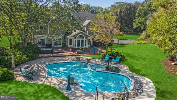 $1,325,000 | 14 Benjamin Trail, Pennington, NJ 08534