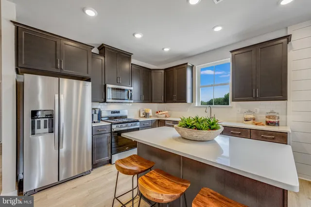 $359,990 | 208 Carney Court, Dover, DE 19904