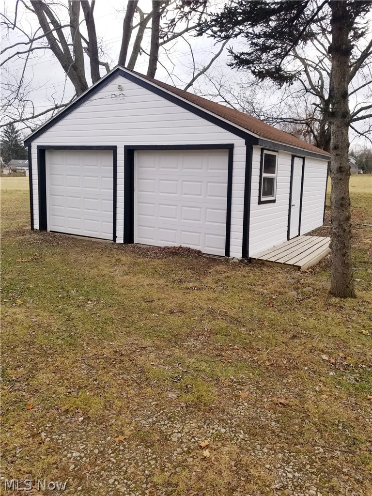 4595 South Hametown Road Barberton, OH 44203 - Photo 24 of 27 Garage