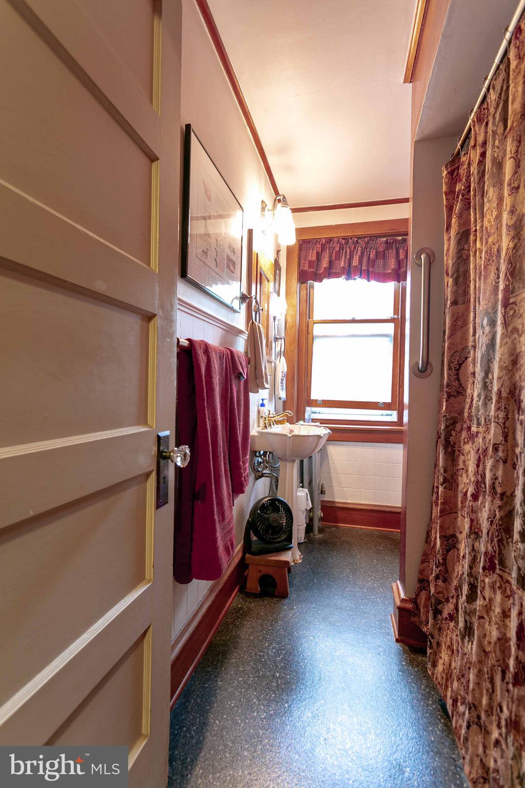 141 East Main Street Pottstown, PA 19465 - Photo 14 of 27