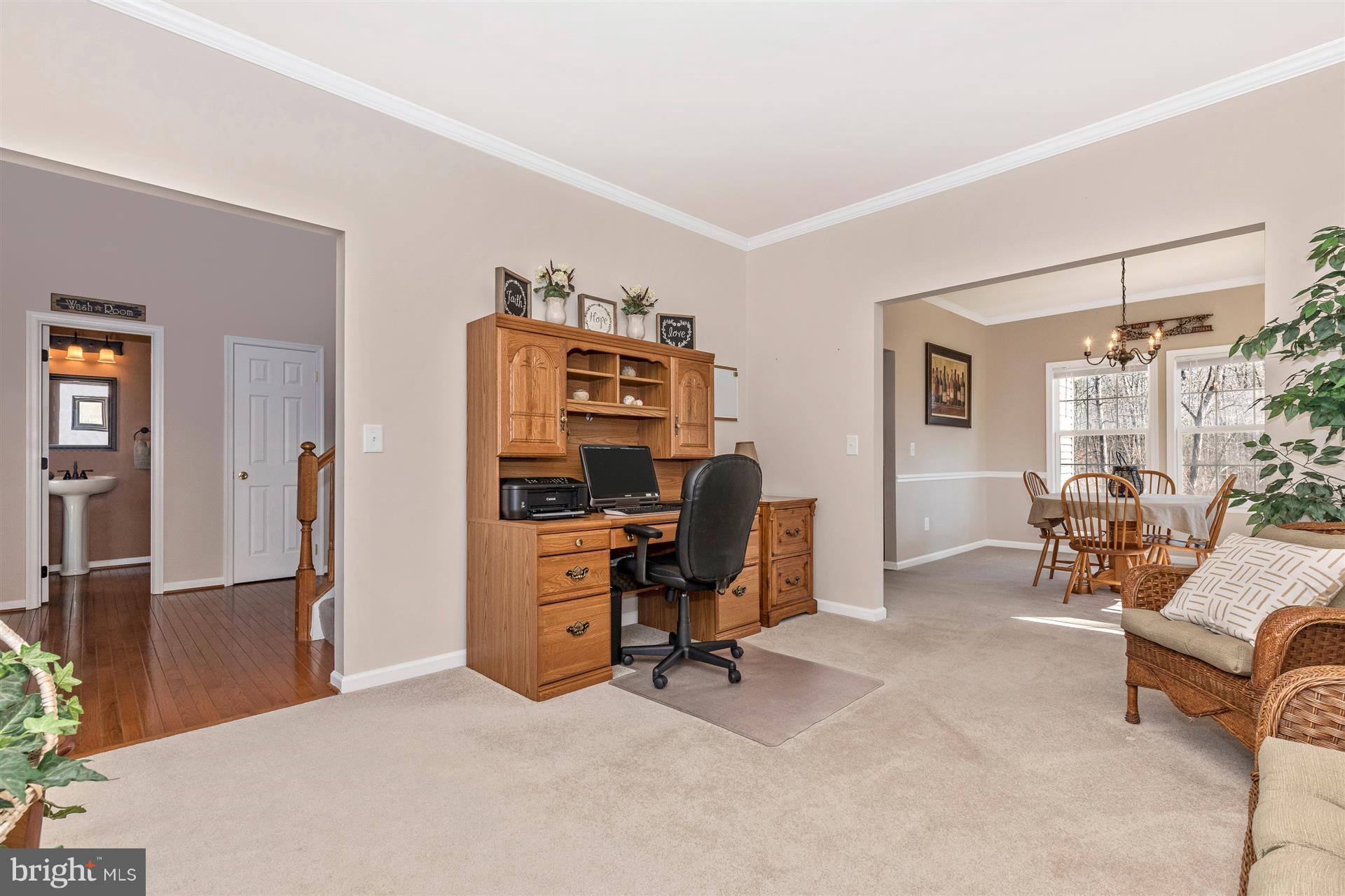 330 Paradise Valley Road Falling Waters, WV 25419 - Photo 14 of 29 Living Room