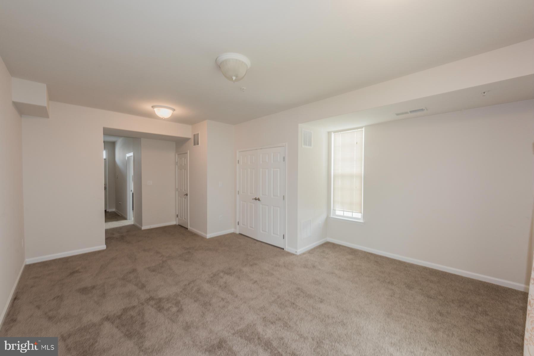 7116 Station House Road Elkridge, MD 21075 - Photo 3 of 28 Lower Level Room