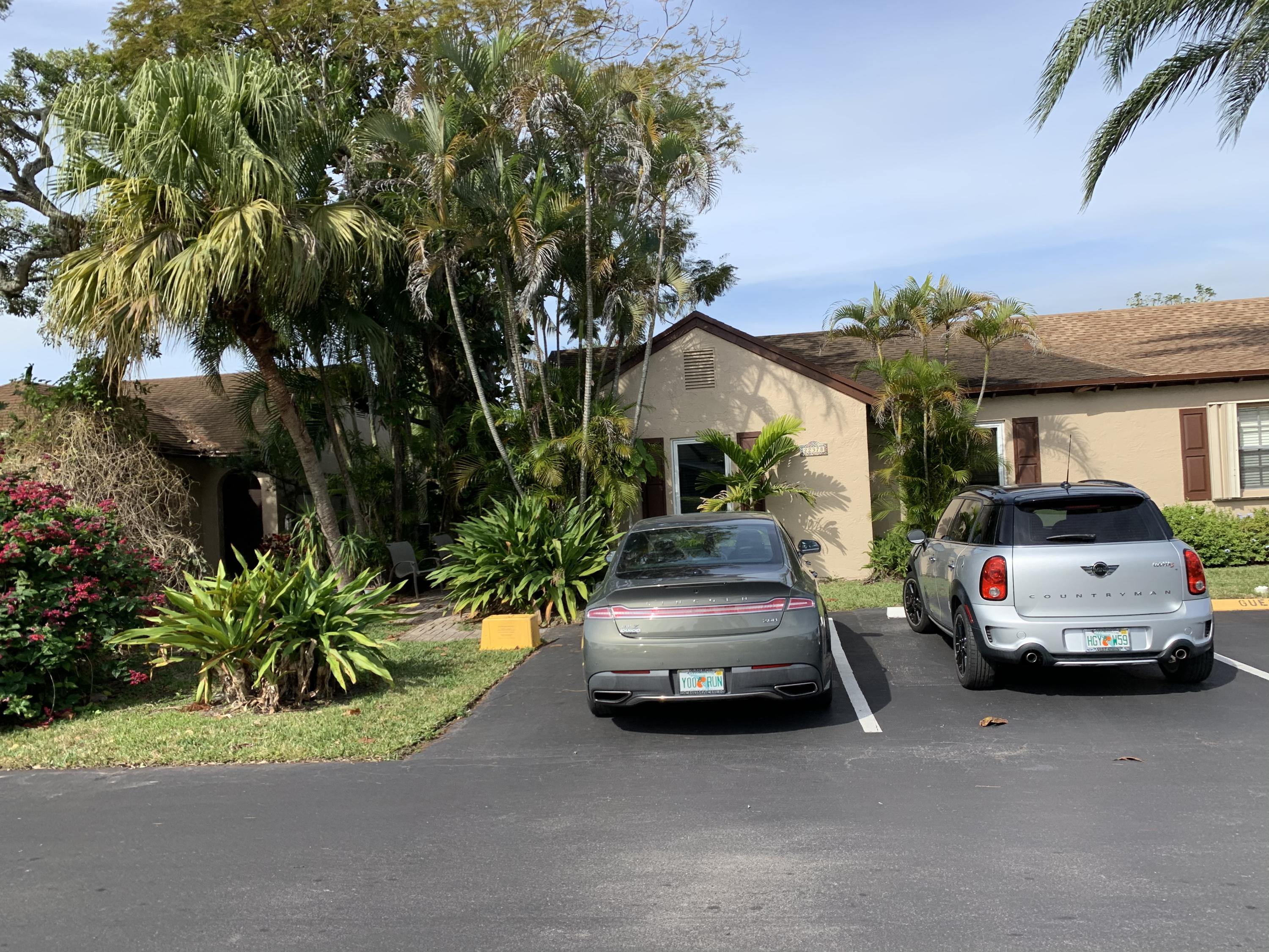 22378 Southwest 57th Circle Boca Raton, FL 33428 - Photo 3 of 26 78D32102-9B00-402E-B174-950651008325
