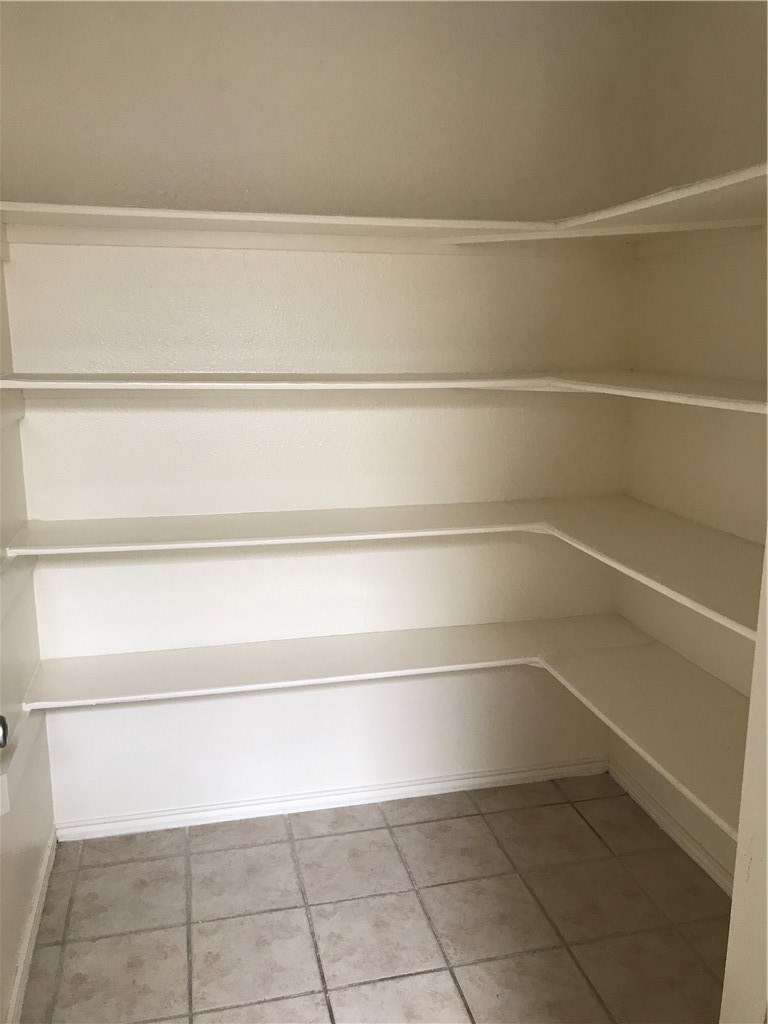 7922 Ridgeline North Austin, TX 78759 - Photo 27 of 31 Walk-In pantry