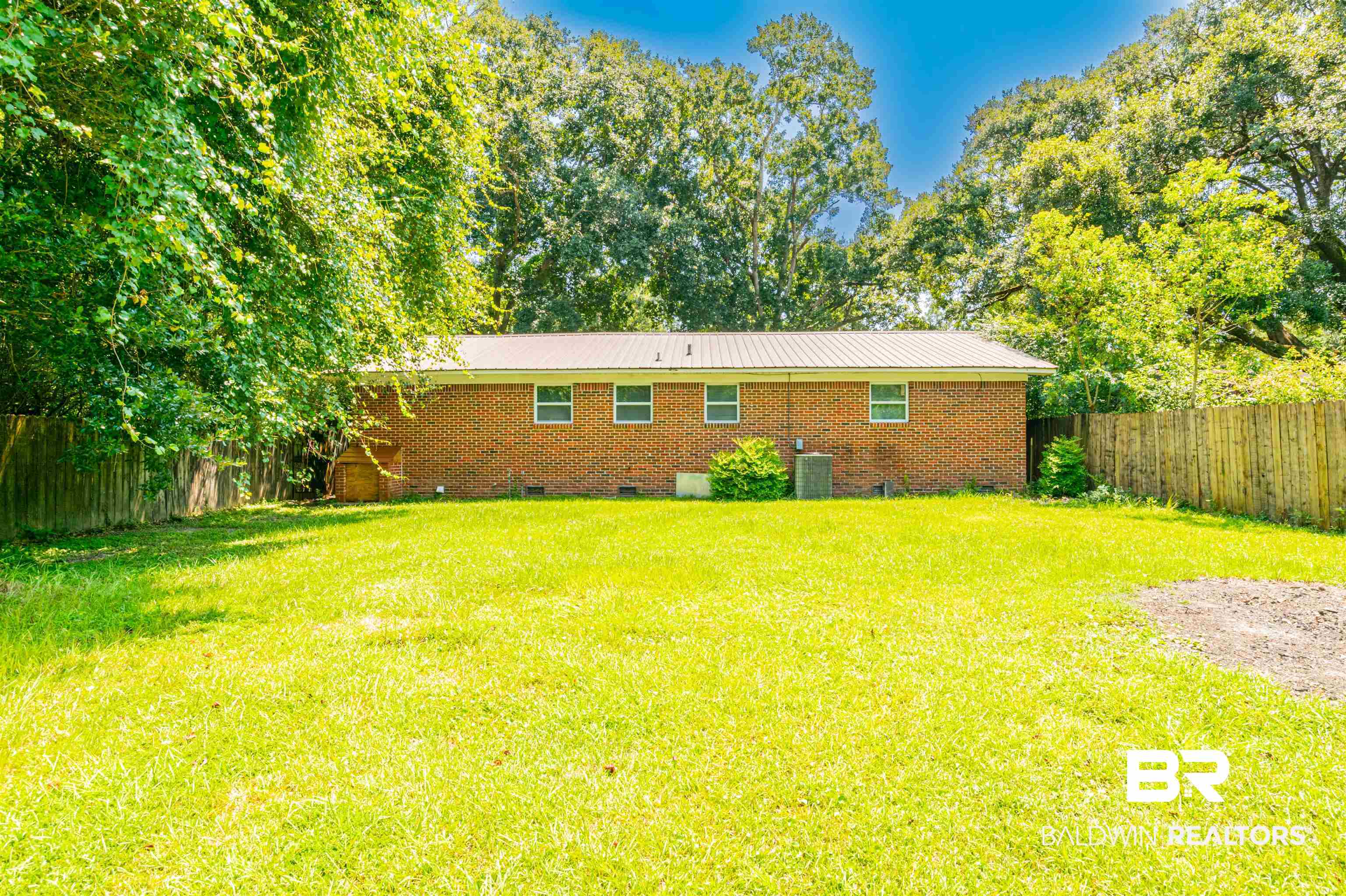 11020 Pioneer Road Theodore, AL 36582 - Photo 8 of 26