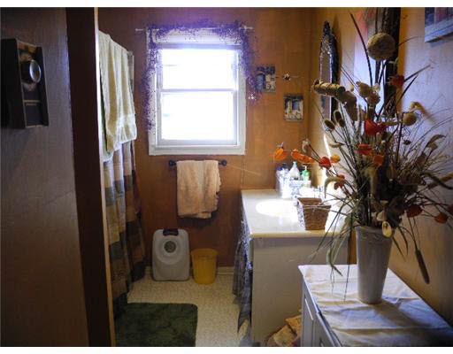 53443 Olive Road South Bend, IN 46628 - Photo 6 of 16 Gallery Image 6