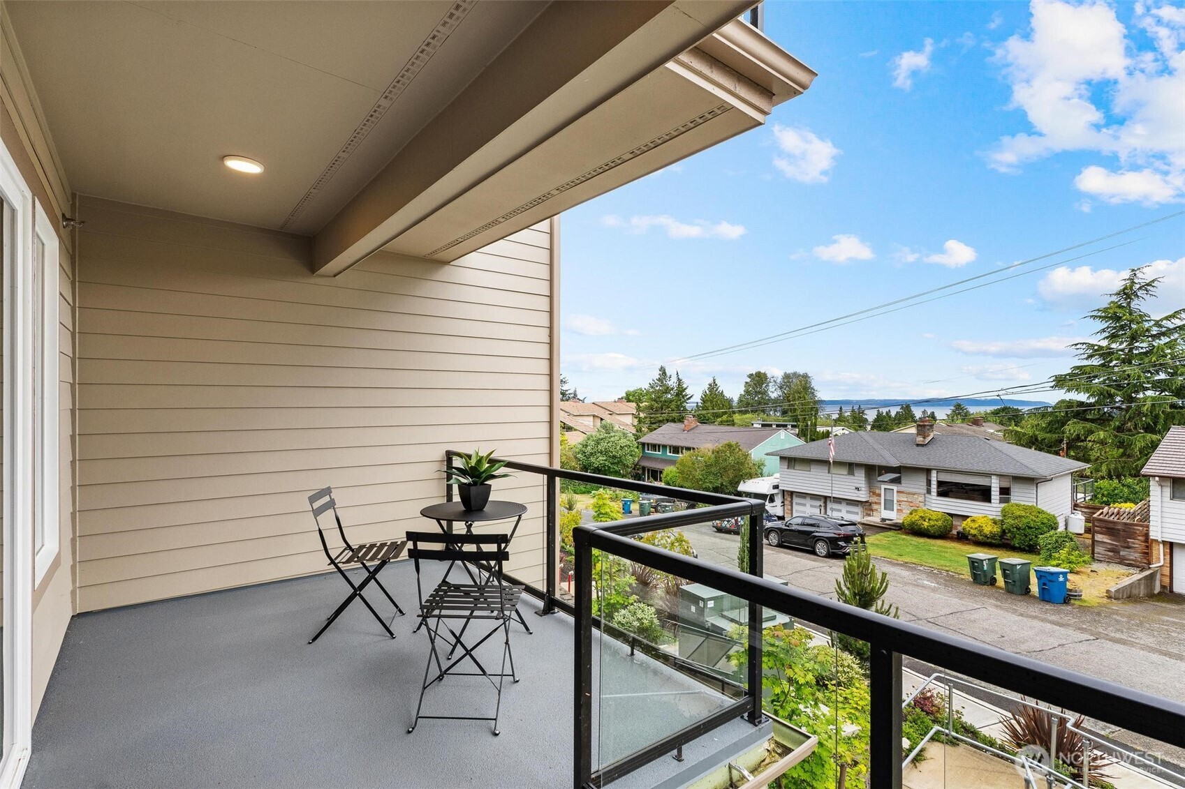 554 Paradise Lane, Unit C202 Edmonds, WA 98020 - Photo 4 of 36