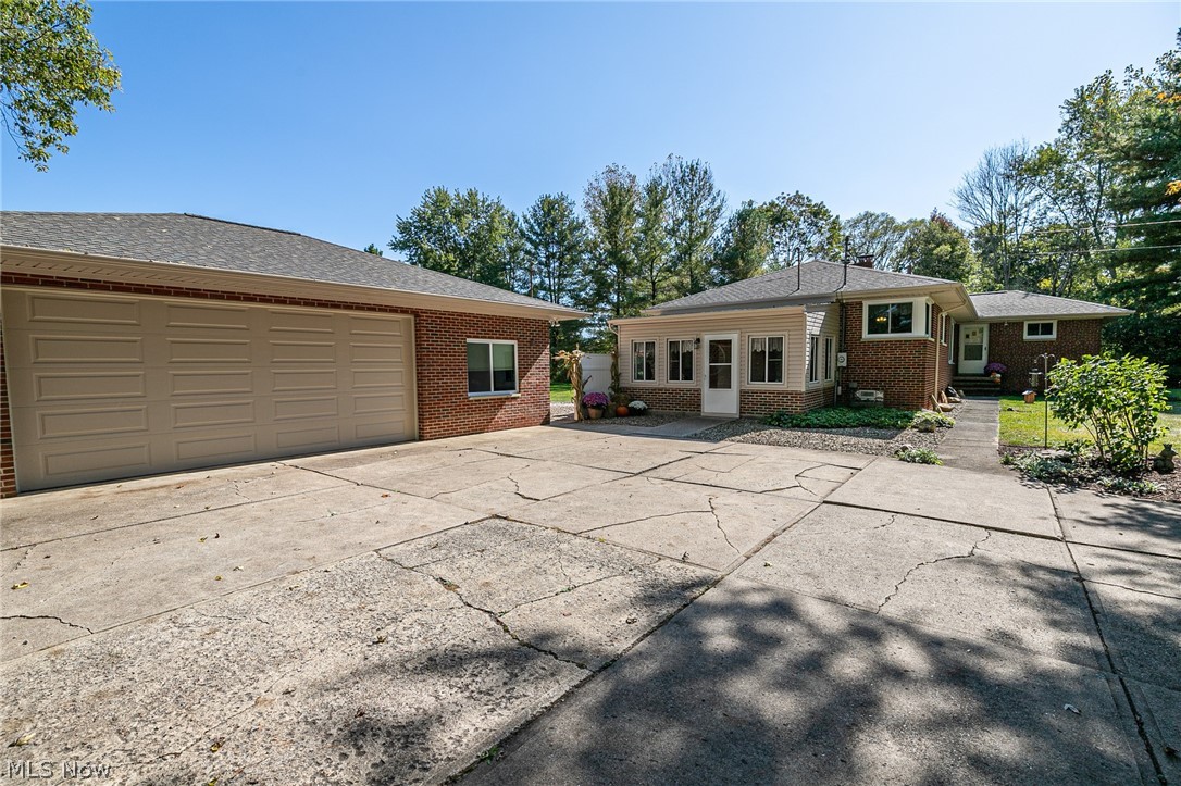 1235 River Road Hinckley, OH 44233 - Photo 2 of 35 Gallery Image 2