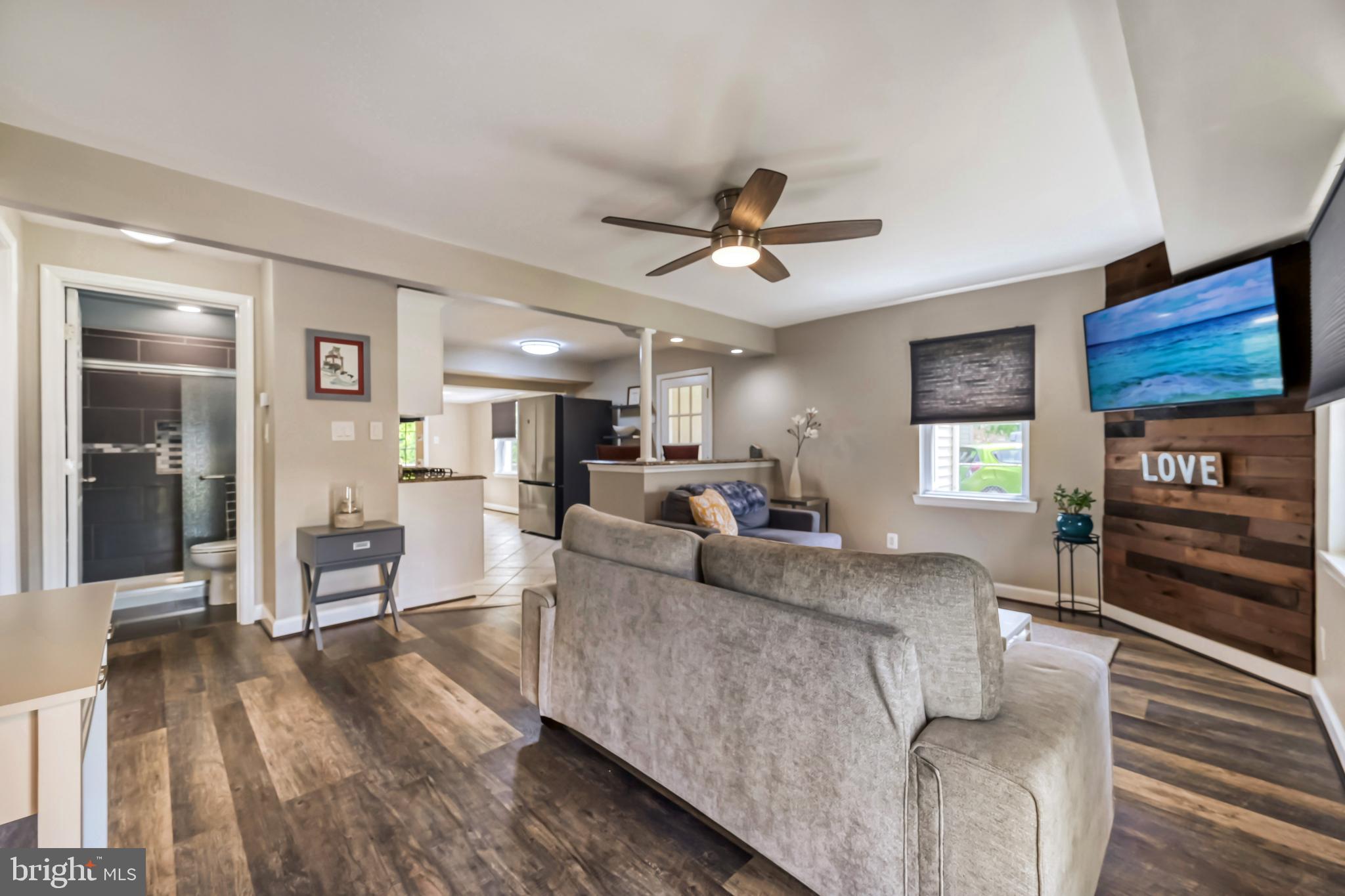3413 Louth Road Baltimore, MD 21222 - Photo 5 of 36