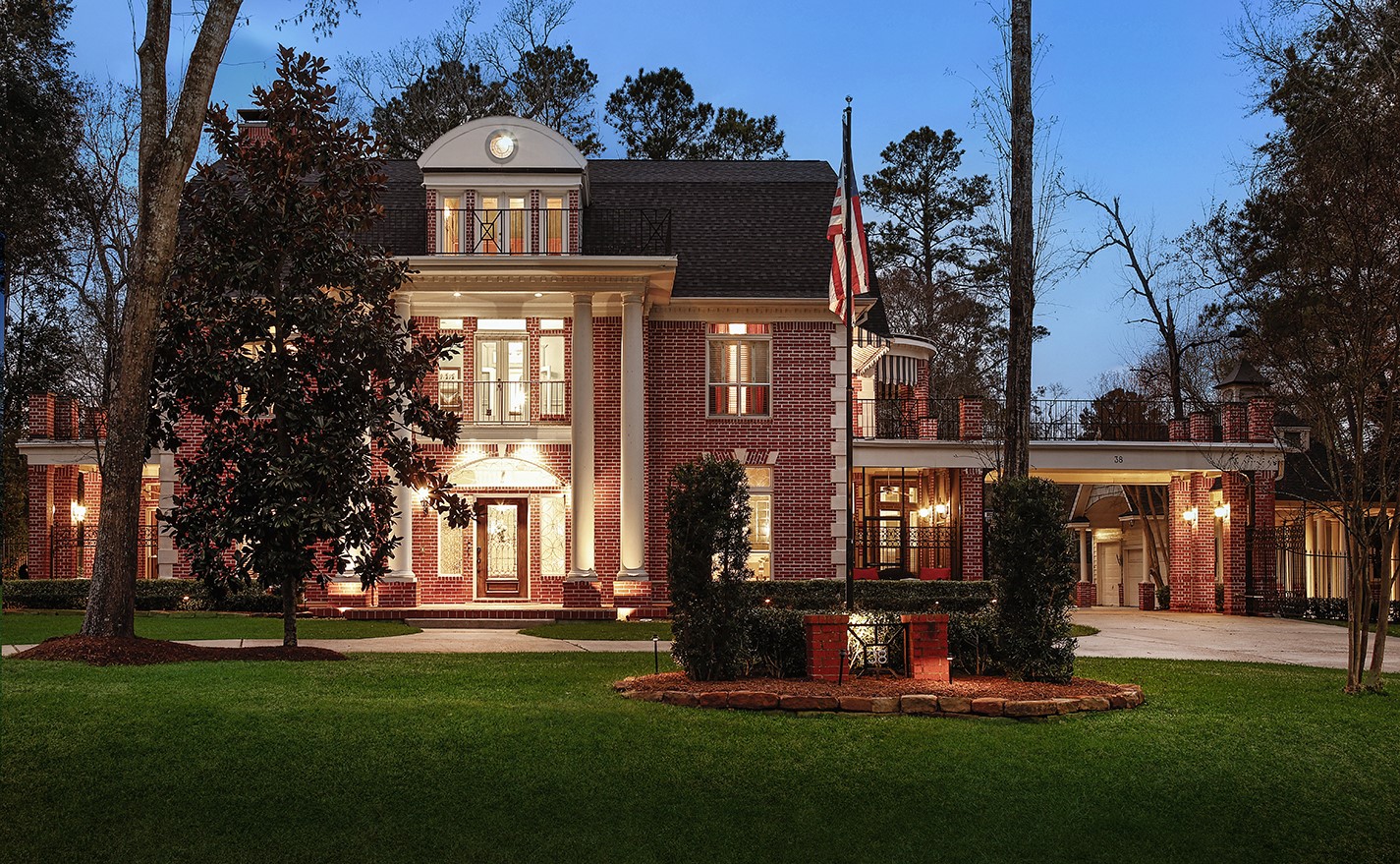 Welcome to 38 Grogan's Pt Rd!