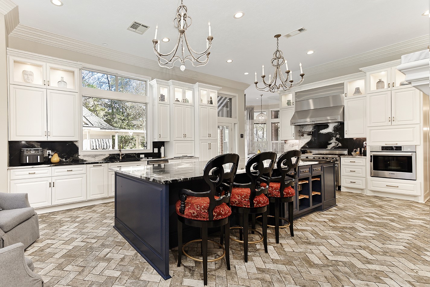 38 Grogans Point Road The Woodlands, TX 77380 - Photo 14 of 49