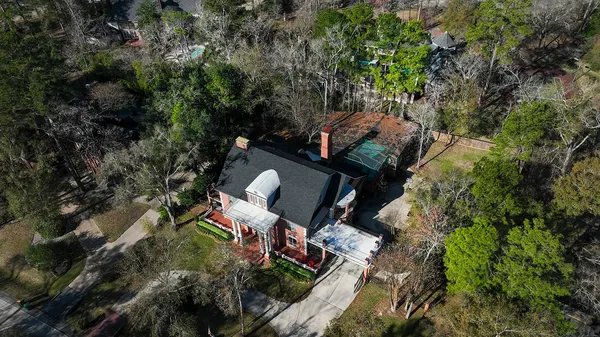 $2,250,000 | 38 Grogans Point Road, The Woodlands, TX 77380