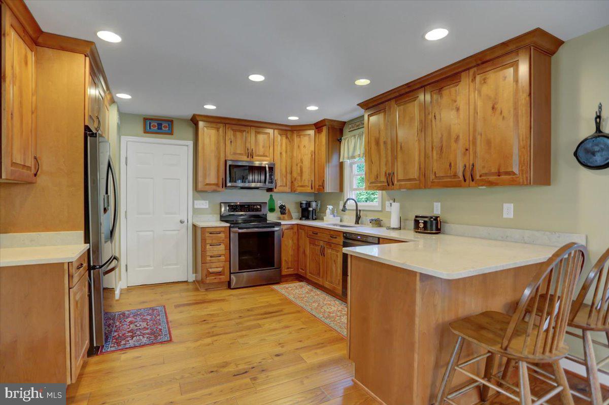 1832 Pleasant View Road Adamstown, MD 21710 - Photo 13 of 54 Beautiful pecan cabinetry