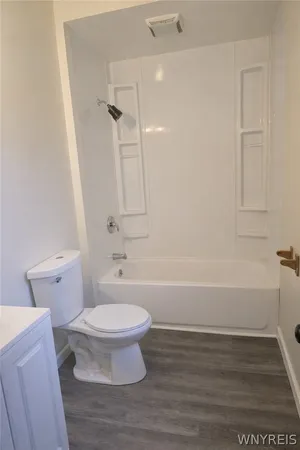 $2,600 | 193 Merrimac Street, Buffalo, NY 14214