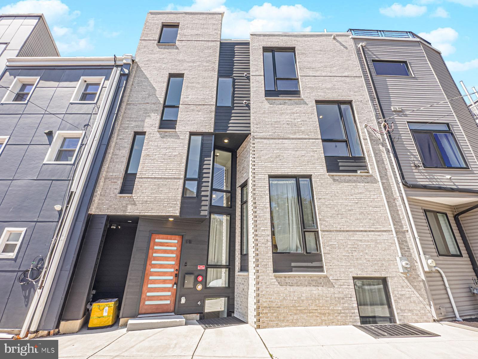 1606 North 4th Street Philadelphia, PA 19122 - Photo 15 of 82 Modern urban residence with striking design.