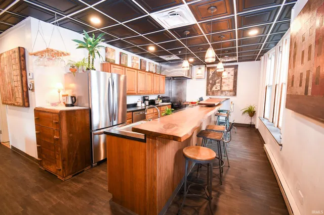 $990,000 | 533 West Washington Boulevard, Fort Wayne, IN 46802