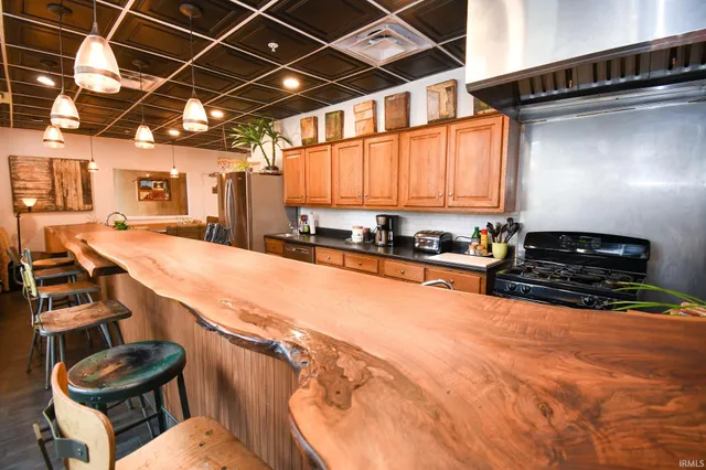 $990,000 | 533 West Washington Boulevard, Fort Wayne, IN 46802