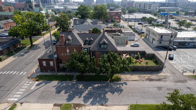 $990,000 | 533 West Washington Boulevard, Fort Wayne, IN 46802
