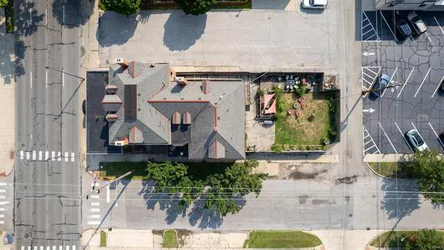 $990,000 | 533 West Washington Boulevard, Fort Wayne, IN 46802