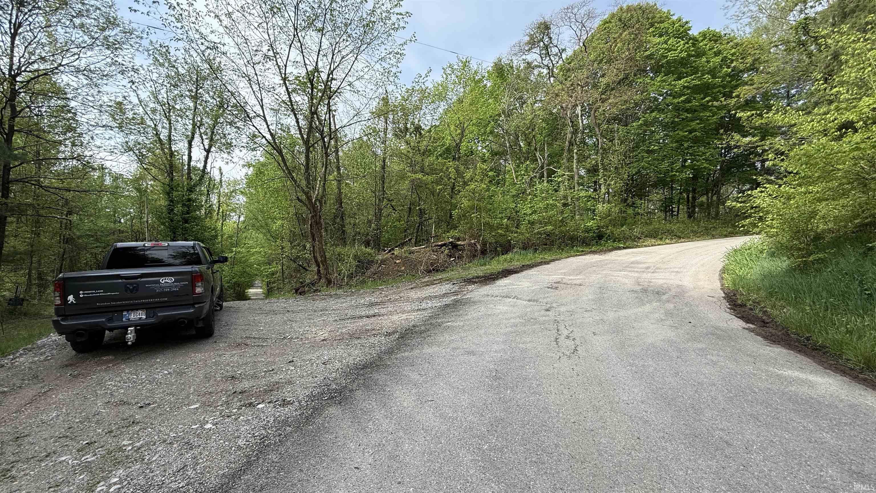 3 Fiscus Cemetery Road Coal City, IN 47427 - Photo 2 of 18