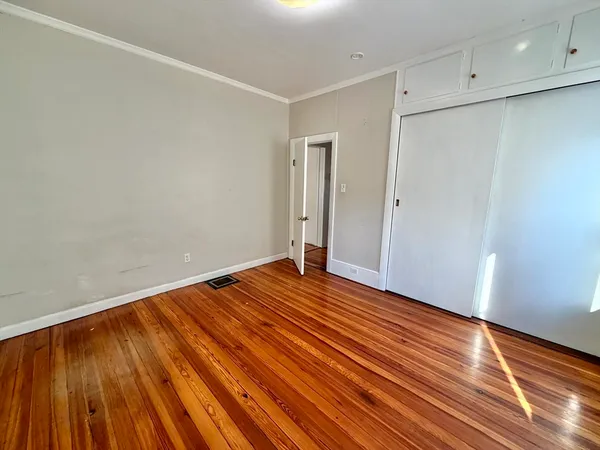 $2,600 | 21 Oakland Avenue, Unit 2, Everett, MA 02149