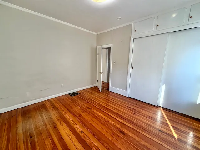 $2,800 | 21 Oakland Avenue, Unit 2, Everett, MA 02149