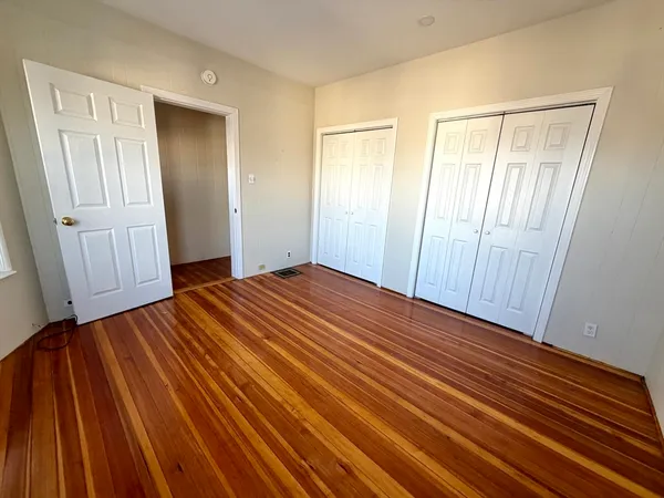 $2,600 | 21 Oakland Avenue, Unit 2, Everett, MA 02149