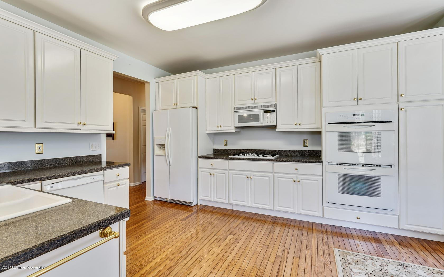 108 Savannah Road Jackson, NJ 08527 - Photo 35 of 68 35