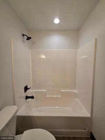 $359,900 | 630 Cedar Ridge Avenue, Le Center, MN 56057