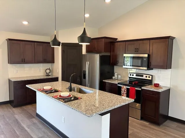 $359,900 | 630 Cedar Ridge Avenue, Le Center, MN 56057