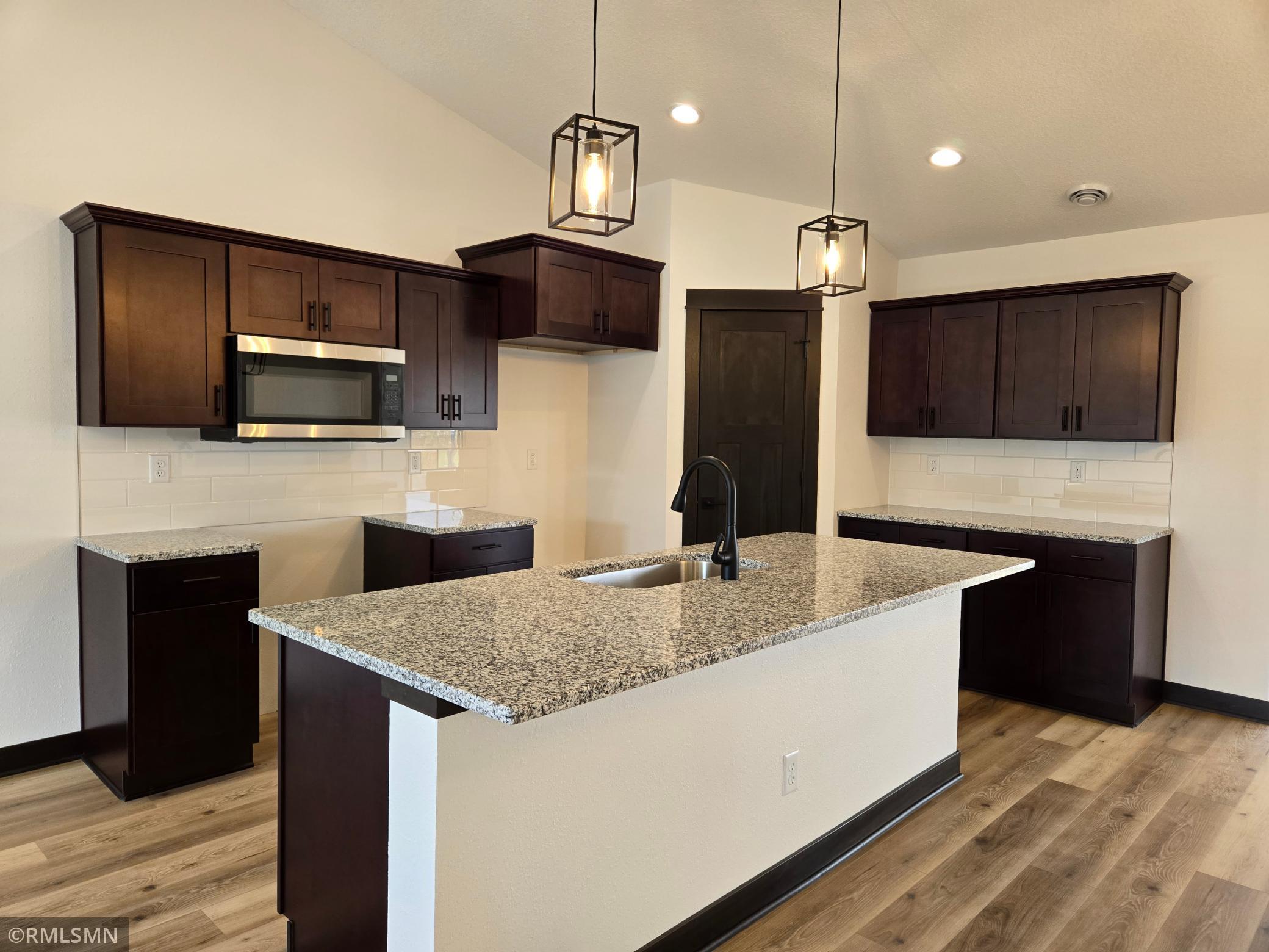 630 Cedar Ridge Avenue Le Center, MN 56057 - Photo 3 of 25