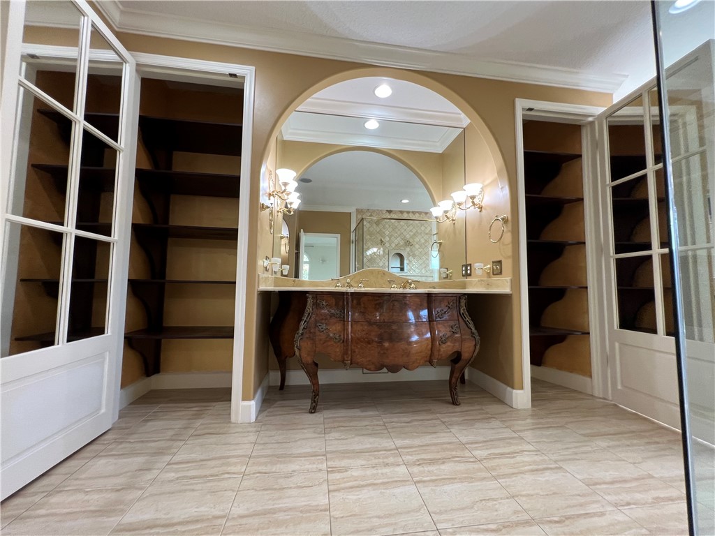 133 Yellow Blf Lane Brunswick, GA 31520 - Photo 19 of 35 3rd floor primary bath