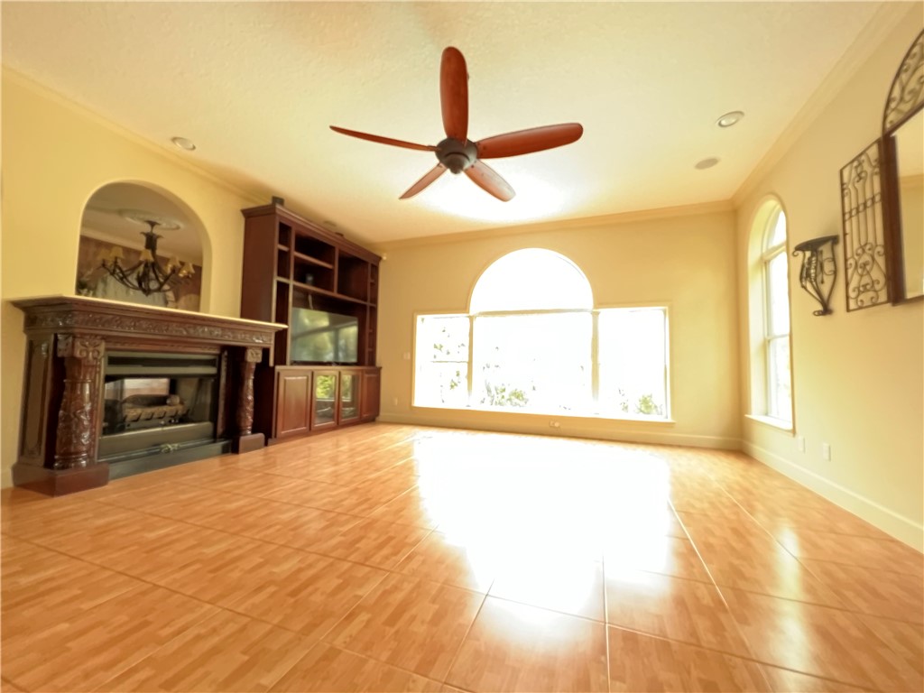 133 Yellow Blf Lane Brunswick, GA 31520 - Photo 24 of 35 2nd floor livingroom