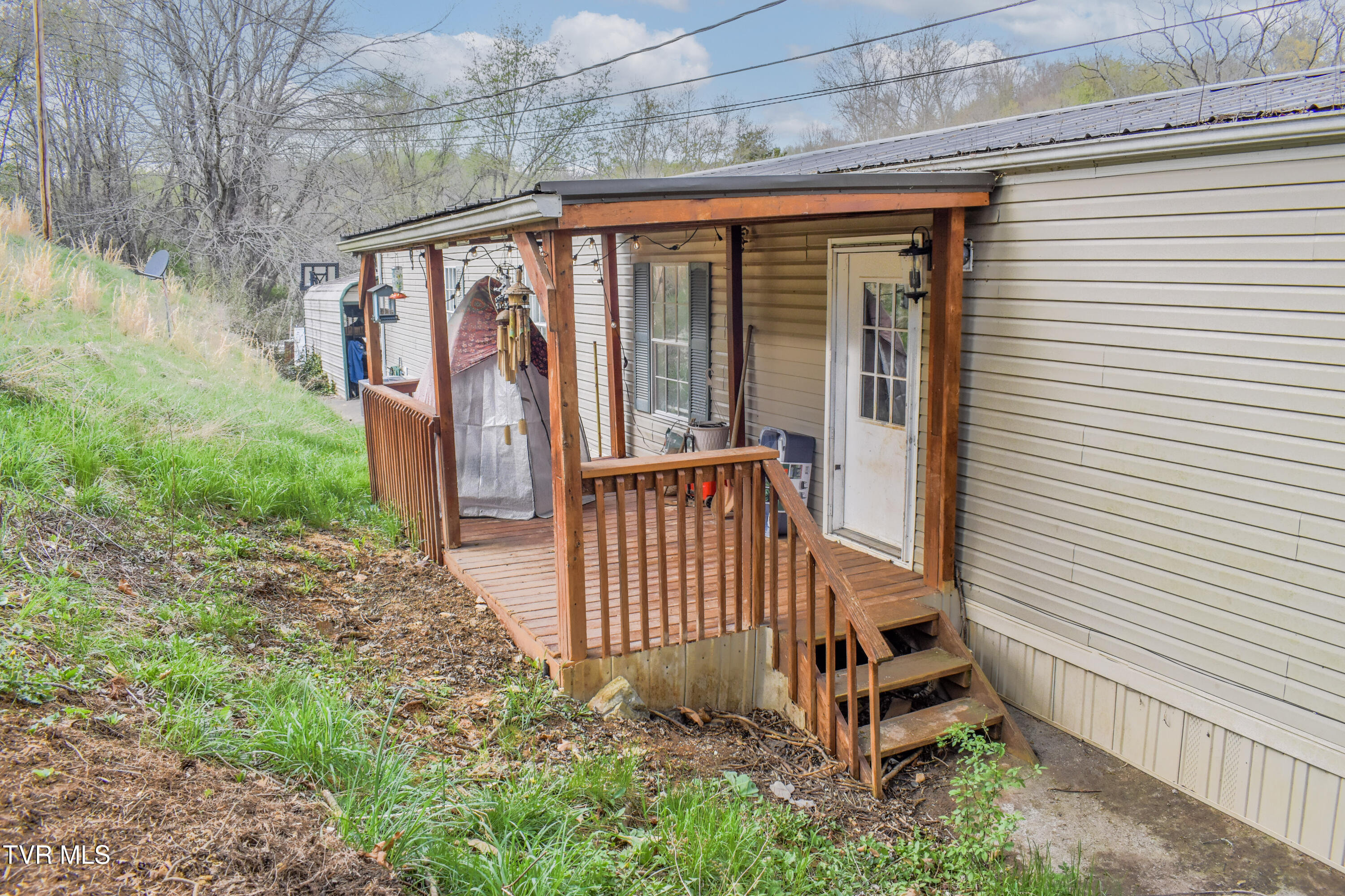 257 Hickory Hills Road Church Hill, TN 37642 - Photo 33 of 35 DSC_0576-HDR-Edit