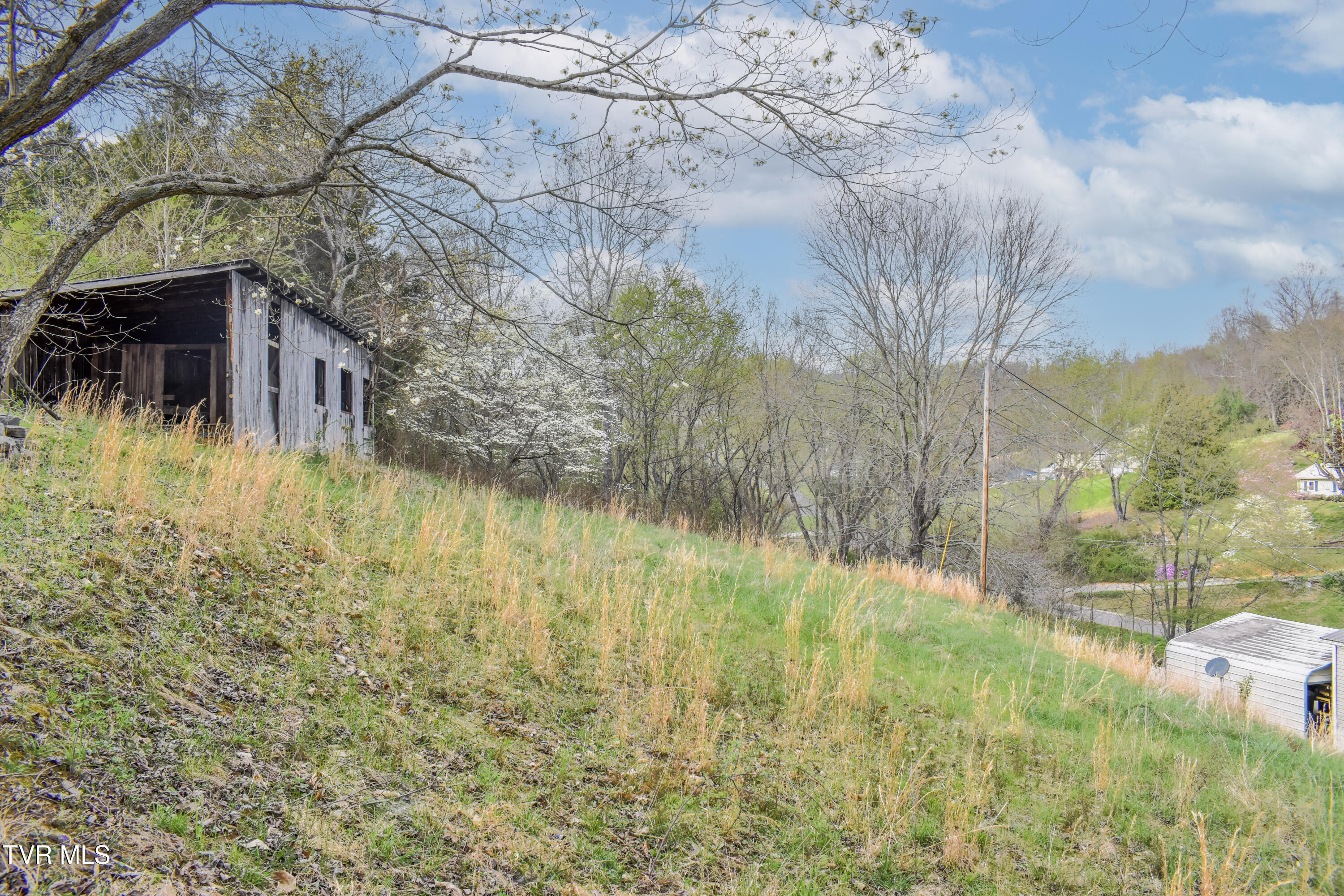 257 Hickory Hills Road Church Hill, TN 37642 - Photo 34 of 35 DSC_0531-HDR-Edit