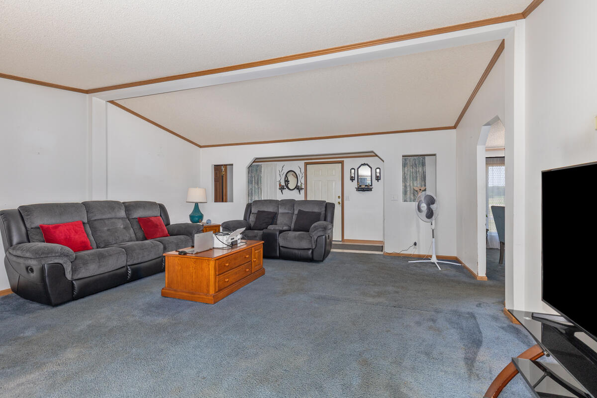 3839 Belding Road Belding, MI 48809 - Photo 10 of 30 3839-Belding_008