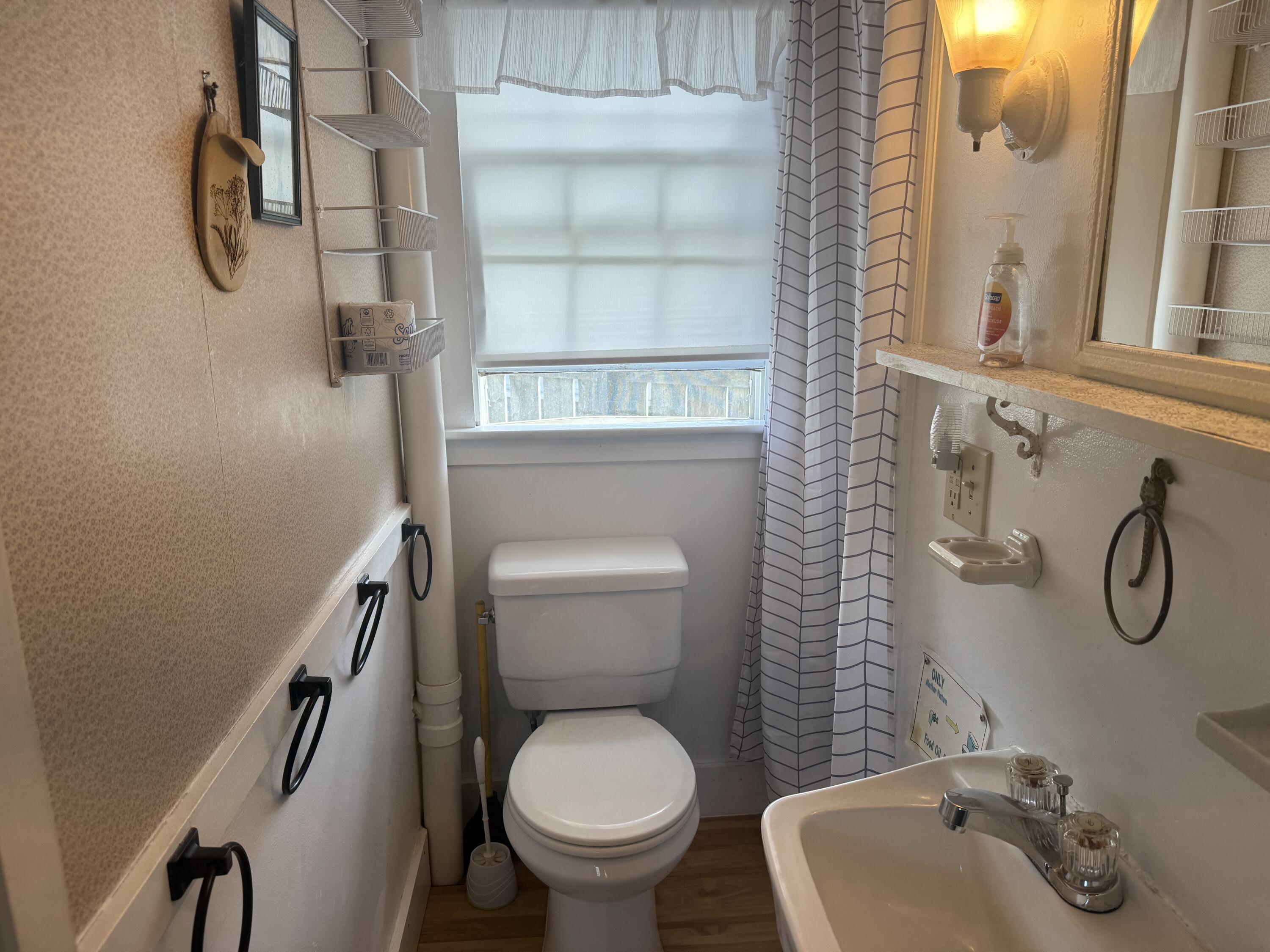 658 Shore Road, Unit 8 Truro, MA 02666 - Photo 19 of 37 IMG_4684