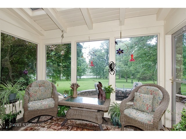14511 Marengo Road Union, IL 60180 - Photo 19 of 25 a living room with furniture and garden view