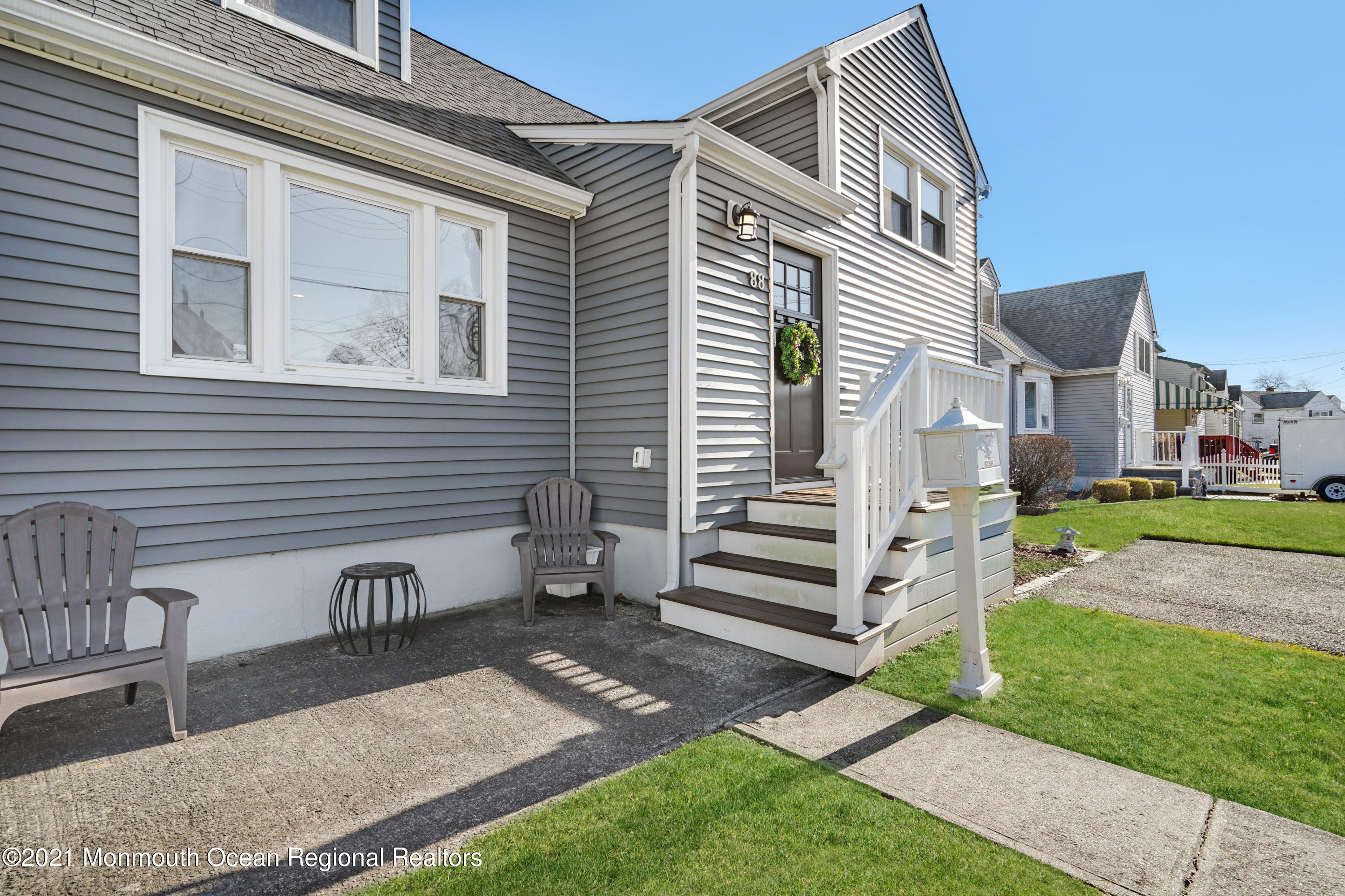 88 Ridge Terrace Neptune City, NJ 07753 - Photo 3 of 23 009_dsc05678_grass