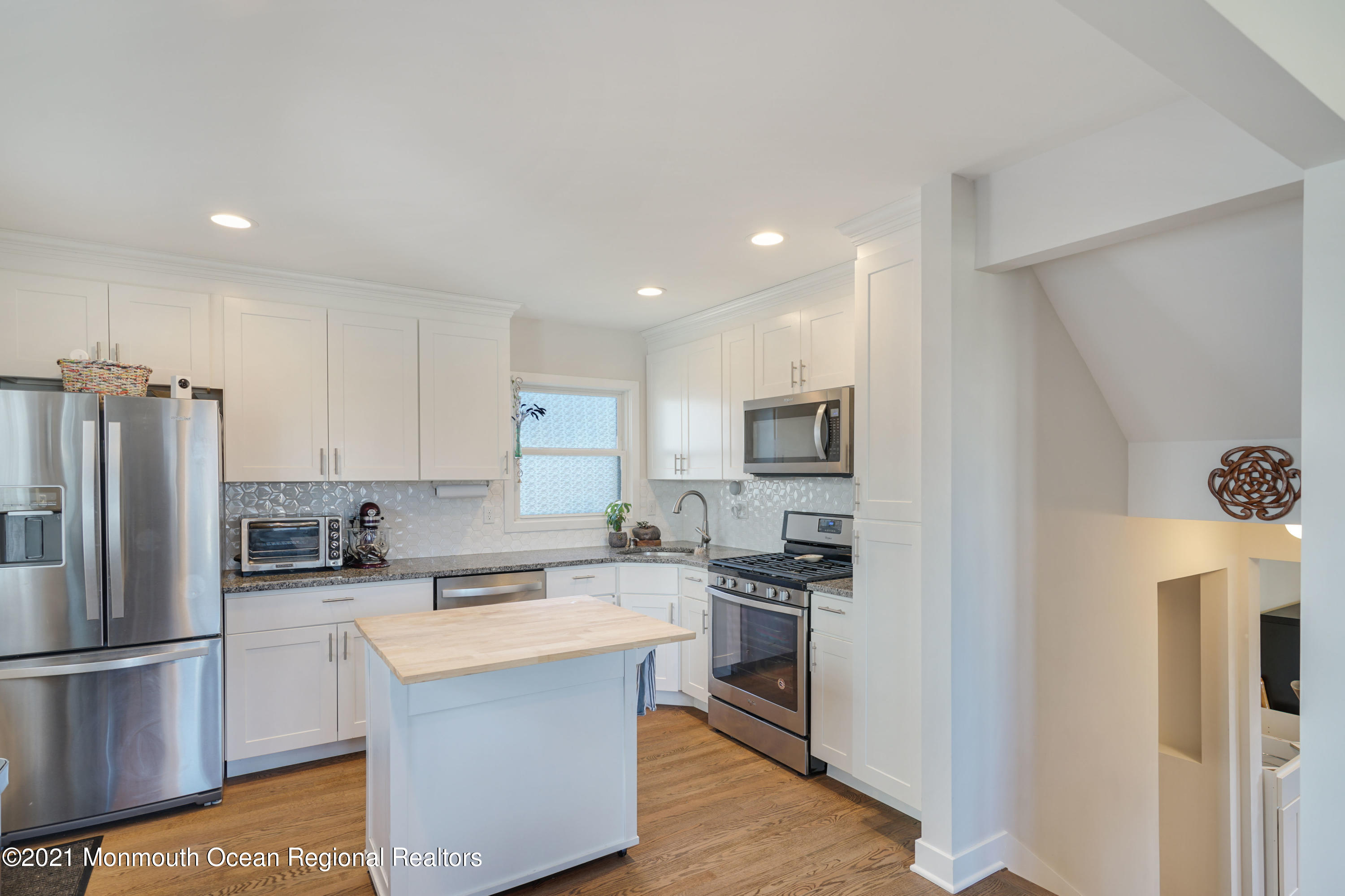 88 Ridge Terrace Neptune City, NJ 07753 - Photo 8 of 23 014_dsc05728