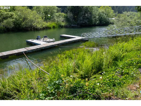 $245,000 | 43605 Highway 38, Unit 41, Reedsport, OR 97467